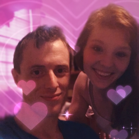 Meet your Posher, Crystal - Picture 1 of 3